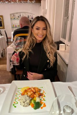 ANELISE – £200|£250